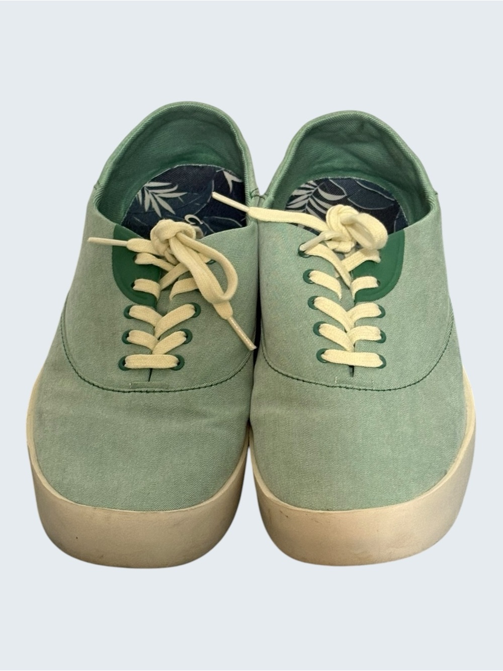 OluKai Men's Tradewind sneakers featuring a versatile convertible slip-on heel - Picture 3 of 7